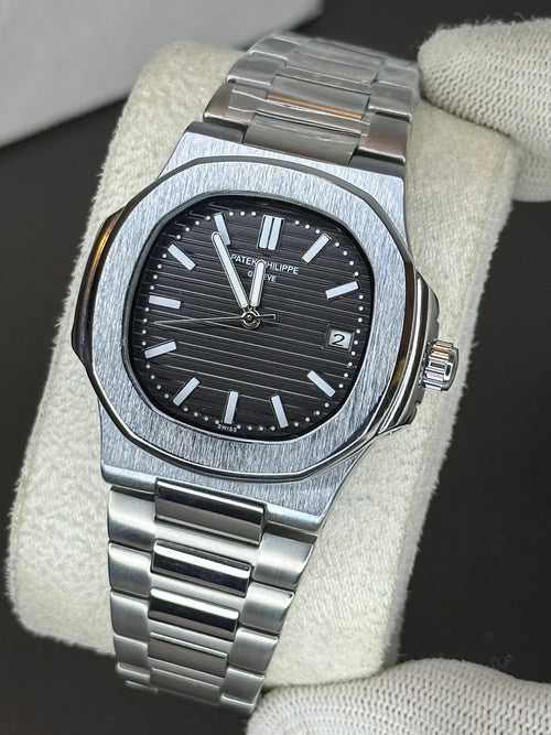 Patek Philippe Nautilus 5711/1A Automatic 40mm Black Dial